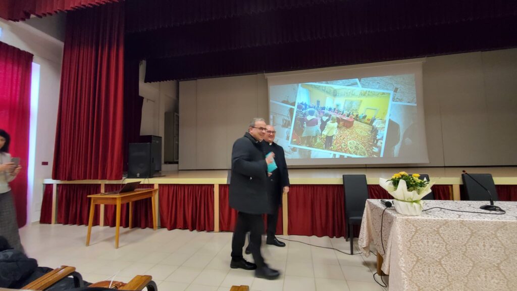 aaeb227c-c8f8-4f1c-bf40-97c34069d0cd